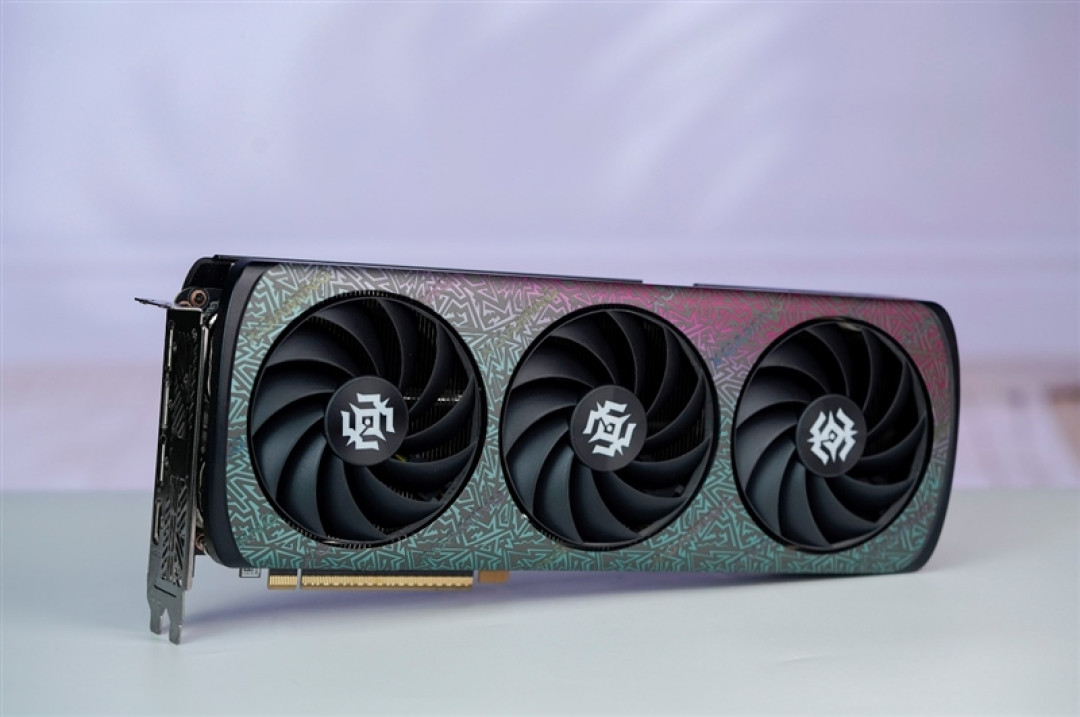 联名蜘蛛侠破境新生 索泰 GeForce RTX 5070 Ti 16GB XGAMING OC BLACK显卡评测：DDR4/DDR5双平台性能同样强劲