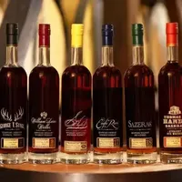 波本撕裂了：收藏级老酒飙到40万一瓶，90分口粮酒不到250元——关税战里，现在正是囤平价波本的好时候
