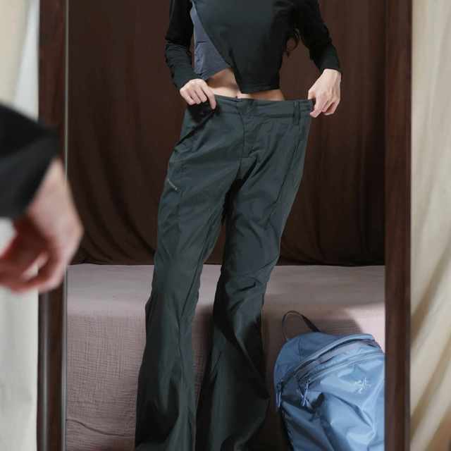 腰围大15厘米也舍不得退，网红神裤反被避雷：翻完全网女款户外裤的帖子，选码先看臀围