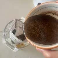 挂耳做拿铁淡成「咖啡味牛奶」，不是手艺差，是你没算这笔账
