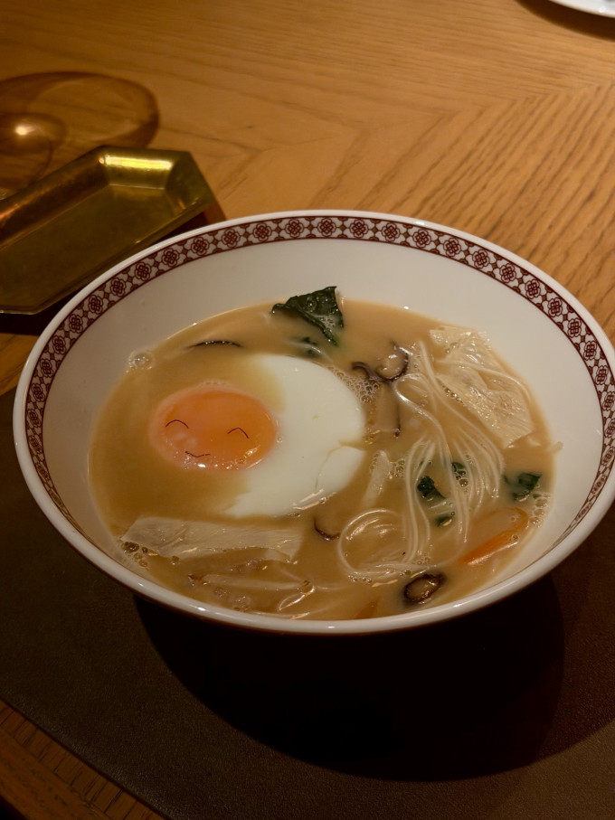 聚会餐饮