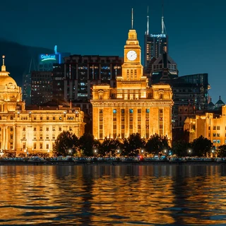 市监局给50元可乐定了性：你付的是外滩的位子，300元"自带酒水费"才是真坑