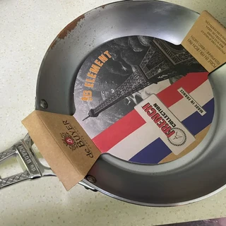 一夜就锈的铁锅，碰上刷屏的WD-40：翻完四大平台救锈帖，蓝罐只有一个合法岗位，三条红线碰不得