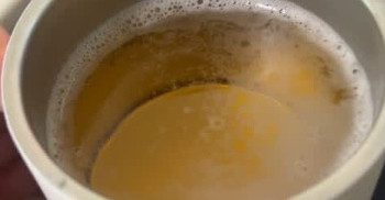 红罐往桌上一摆，中秋的局就有了底色