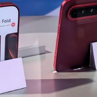 小米18 Fold发布在即，卢伟冰欢迎对比苹果，不简单转移成本