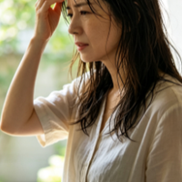 南方潮湿天气适合哪款轻盈护发油｜4款护发油真实上手实测