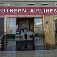 武汉天河机场T3国内出发，南方航空金银卡（V2）贵宾休息室体验