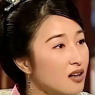 买菜只穿59块球鞋，TVB第一视后关咏荷：活成最松弛的普通人