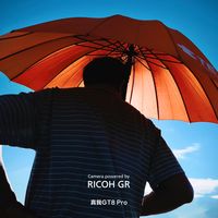一边涨800一边跌回历史低价：真我GT8 Pro收官库存的账，我按8笔真实成交样本核完了