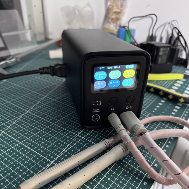 这台巴掌大的点焊机，凭什么成了我工作台上的“出勤王”？