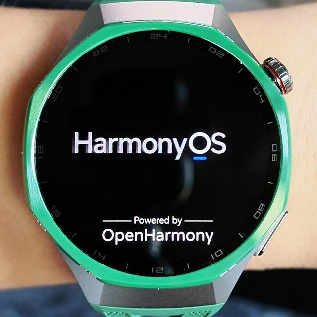 被21天续航种草、想逃离Apple Watch换华为GT7?闹钟不同步、微信回不了:iPhone用户的适配实录,我替你翻完全网了