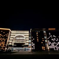 博物馆夜场没有随暑假退场:湖北省博9月5日起周末延到20:30、殷墟夜场免费、洛阳古墓博物馆墓道里玩剧本杀,国庆前7家馆夜探的规则和坑我全核了一遍