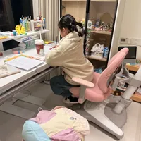儿童学习桌新国标发布：管住了“声控升降”，管不住学习椅的“魔鬼循环”