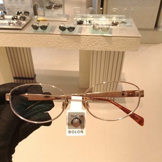 丁禹兮代言暴龙8个月：翻完30多条同款实帖，价格和周边规则我对齐了，结论就一句——框要买，周边钱别付
