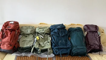 几百个女生追梗把“小高”琥珀领回家，却卡在34和44之间：一样长宽只差一公分、1350-1835真实价带，按“过几夜”下单不再纠结
