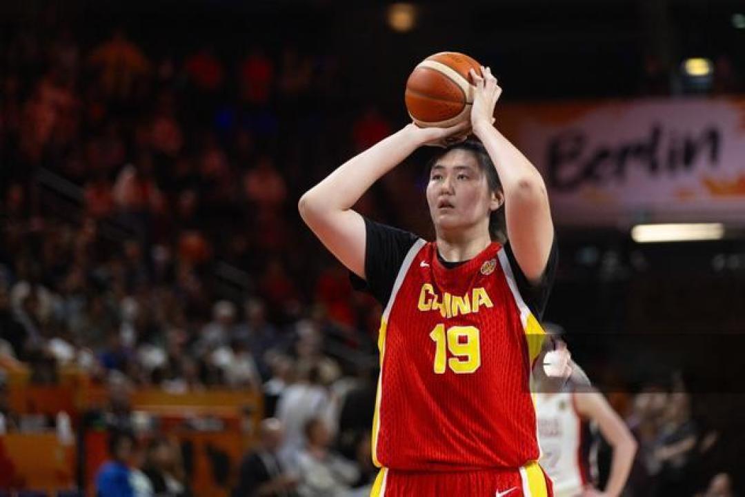 19岁张子宇世界杯首秀斩获13+6 优势与短板并存的惊艳起点