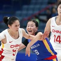 中国女篮末轮死磕意大利，25次失误隐患待解，韩旭内线优势是关键