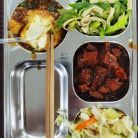 今天的红烧肉可以