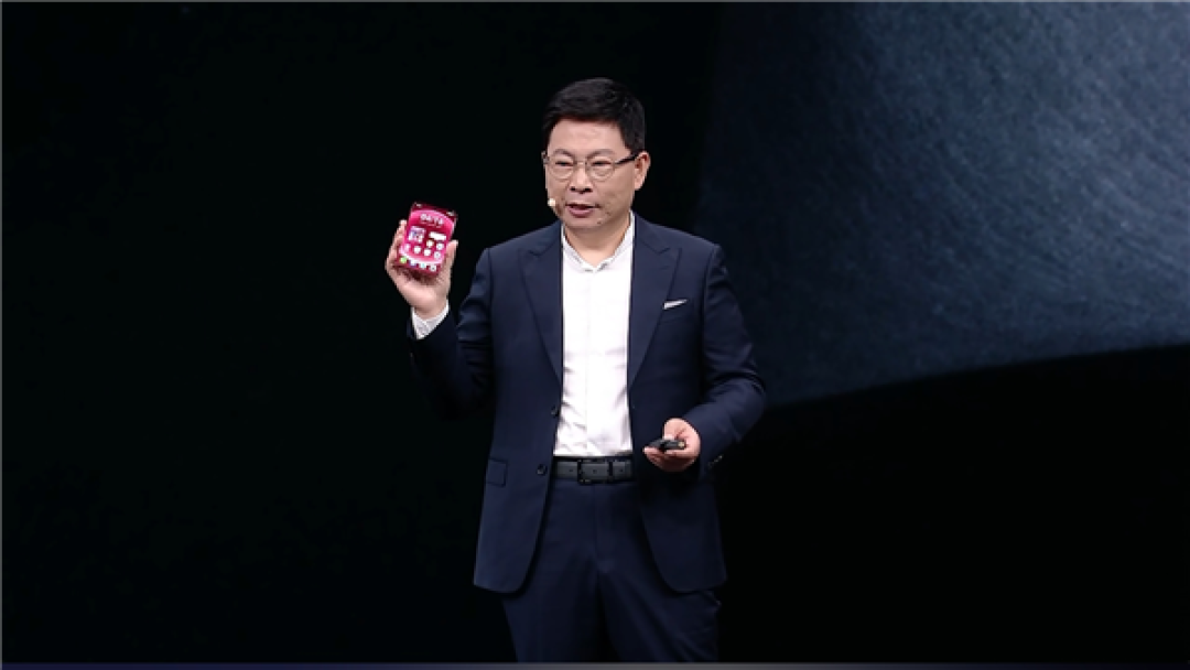 余承东:建议苹果用户买华为阔直板当备用机 备用几天就可能成为主力机