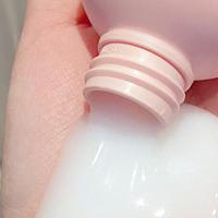夏天后背易闷疙疙瘩瘩，三款身体乳上手对比