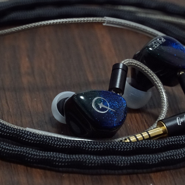 史上首次，印尼和中国在HIFI耳机上的联合，QoA流星