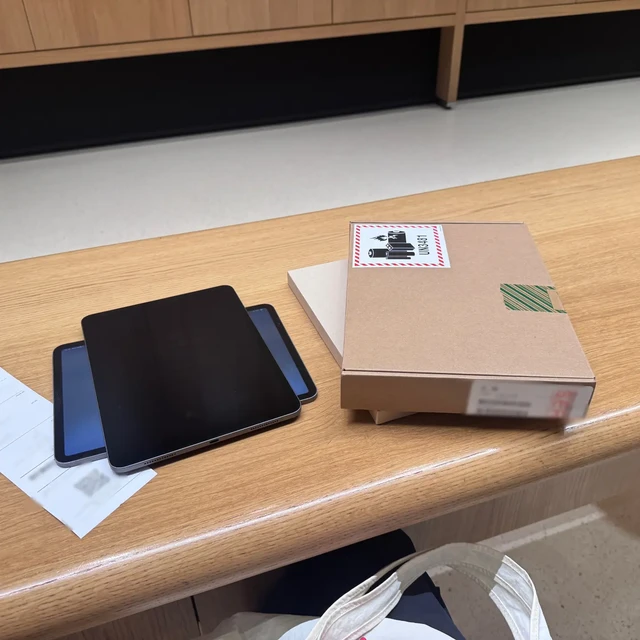 开学这周，一半平板在小红书哭电池健康：翻了18组循环截图和600条评论，5条玄学只留2条真的，那笔948元账不该交给焦虑