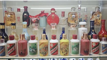 白酒集体