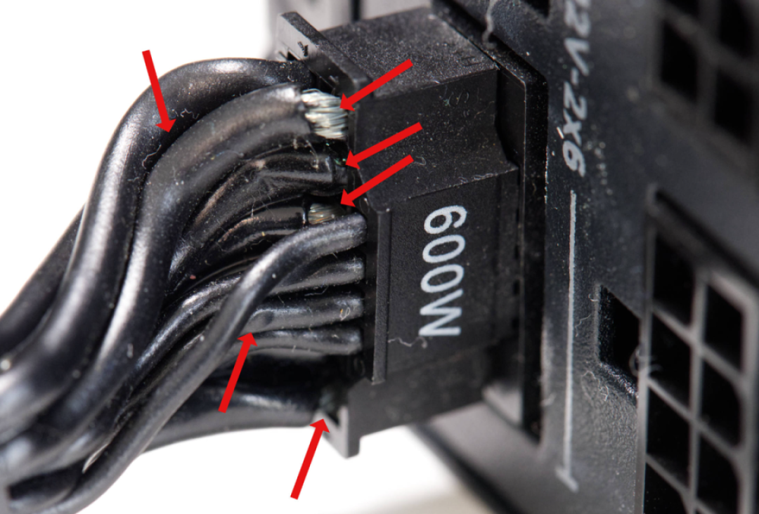 首例!RTX 5090跑DLSS5烧了,功耗超610W