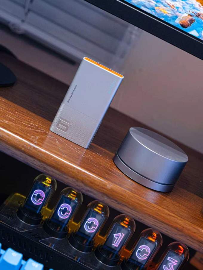 酷态科充电器