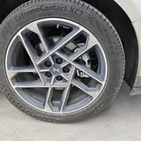 同一条马牌XC7挂出三个价，一条差200：对完飞凡车主的3T账、萤火虫520元蹲价和一条磨了裂的售后实录，哪个版本买、现在买还是等，三本账划清了