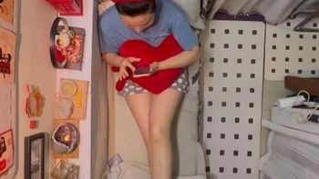 妈妈以为我在香港过得很差！