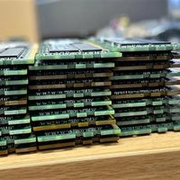 翻了10几倍！澳洲一男子车库里意外翻出30条64GB DDR4内存：价值至少超8万元
