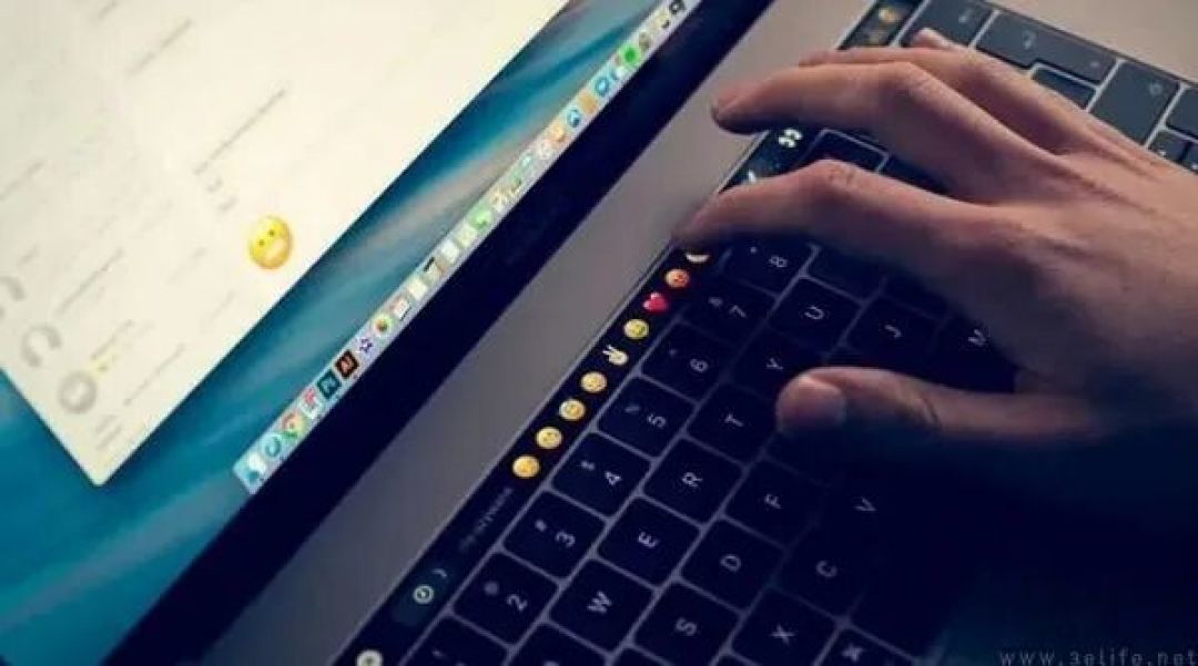 生不逢时的Touch Bar，在AI时代意外迎来第二春