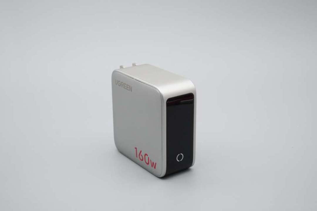 绿联160W「五口屏显充」杀进100多元档，但市面有两个版本：付钱前弄清C3口差异和四个真坑