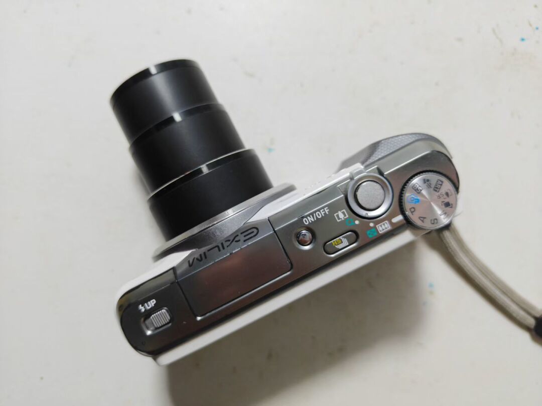 卡西欧CCD一天从300元涨到2999元:买冷白皮相机前,先看这张二手行情表
