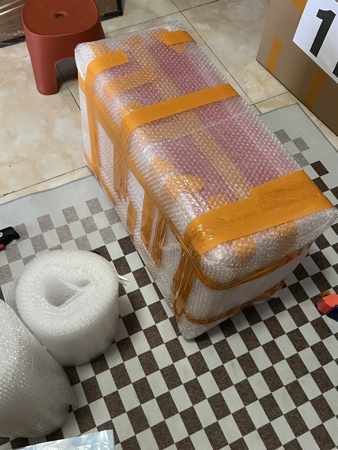 搬家纸箱是第一波被坑：把20多条真人账单和翻车帖对完，我排出了材料购买顺序和三档预算