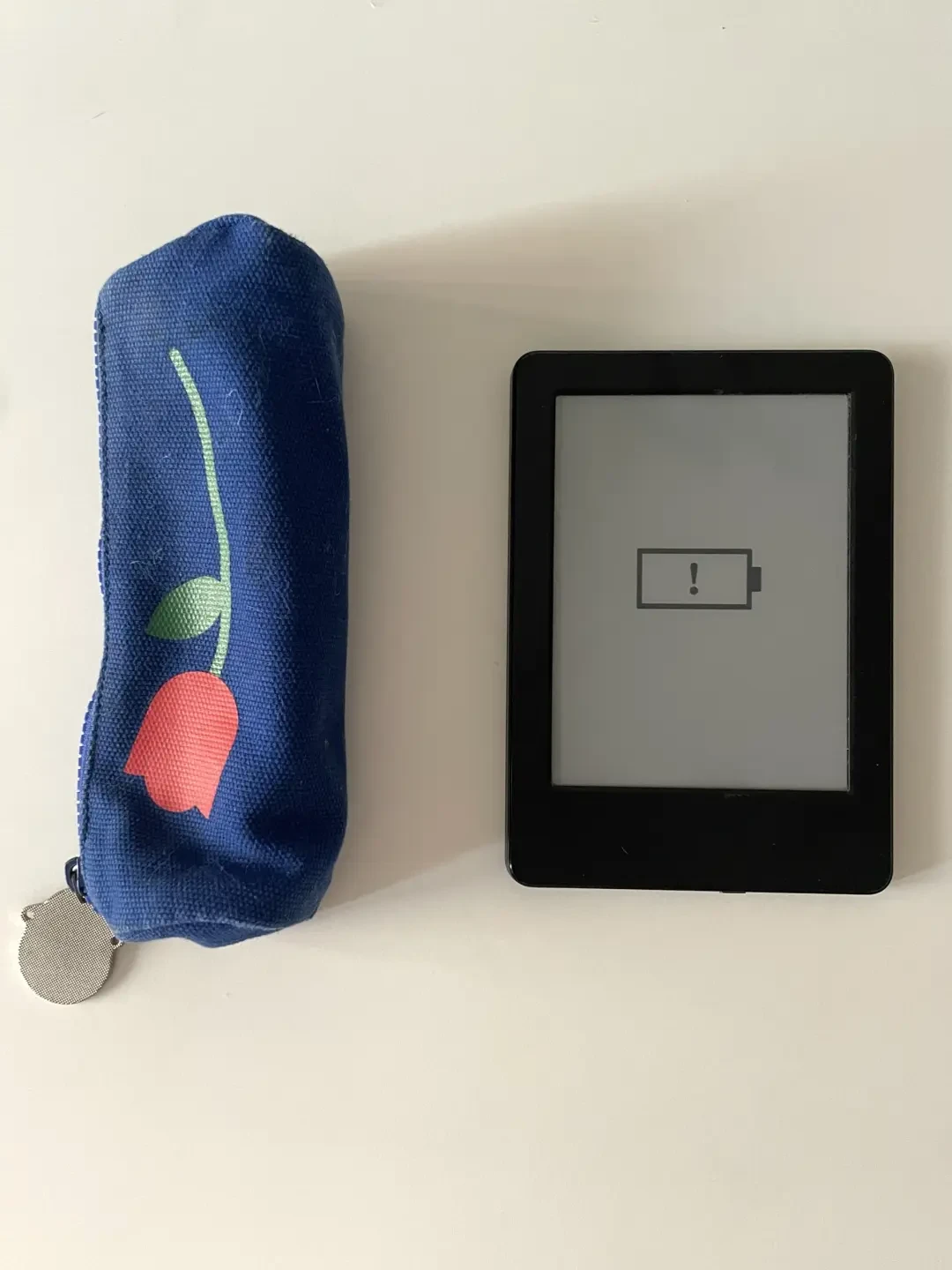 抽屉里的Kindle先别急着联网：有人一千多本书一夜没了，这两种丢法一种能救回来