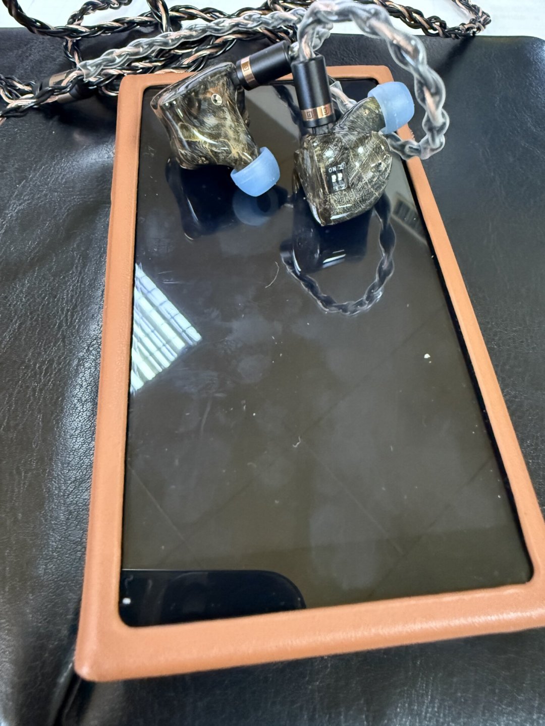 山灵M7T Master 6698元上市25天:“官方MOD”同价加量,首批实听共识与三类人决策一次说清