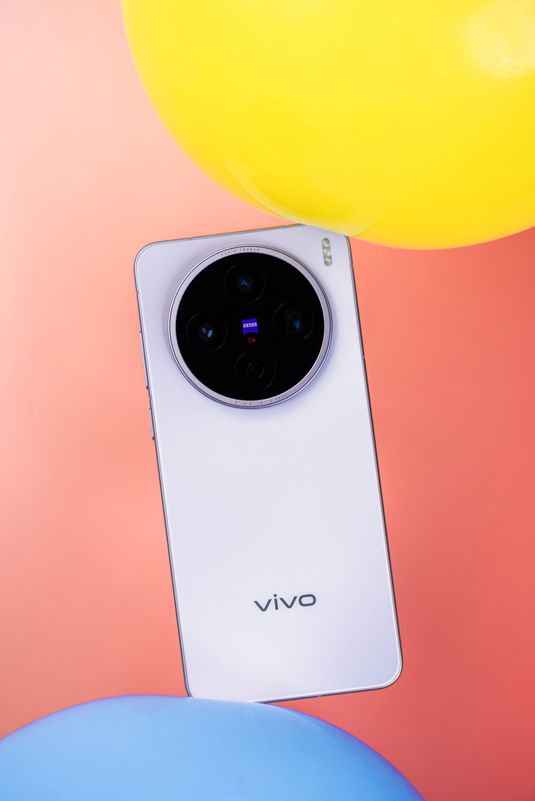 vivo X200s清仓跌到2633元,比涨价的新中端还便宜:捡之前先算维修、保修、系统三笔账