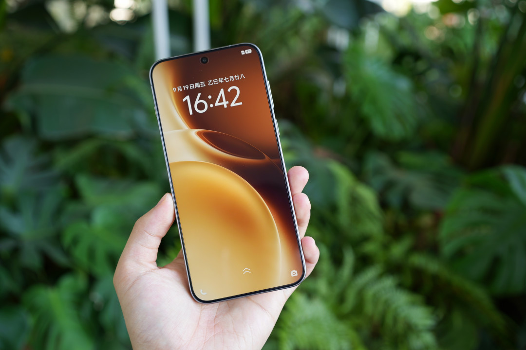 vivo X500系列敲定9月下旬、首发2nm天玑:全网爆料捋成三档,四类人里两类真不用等