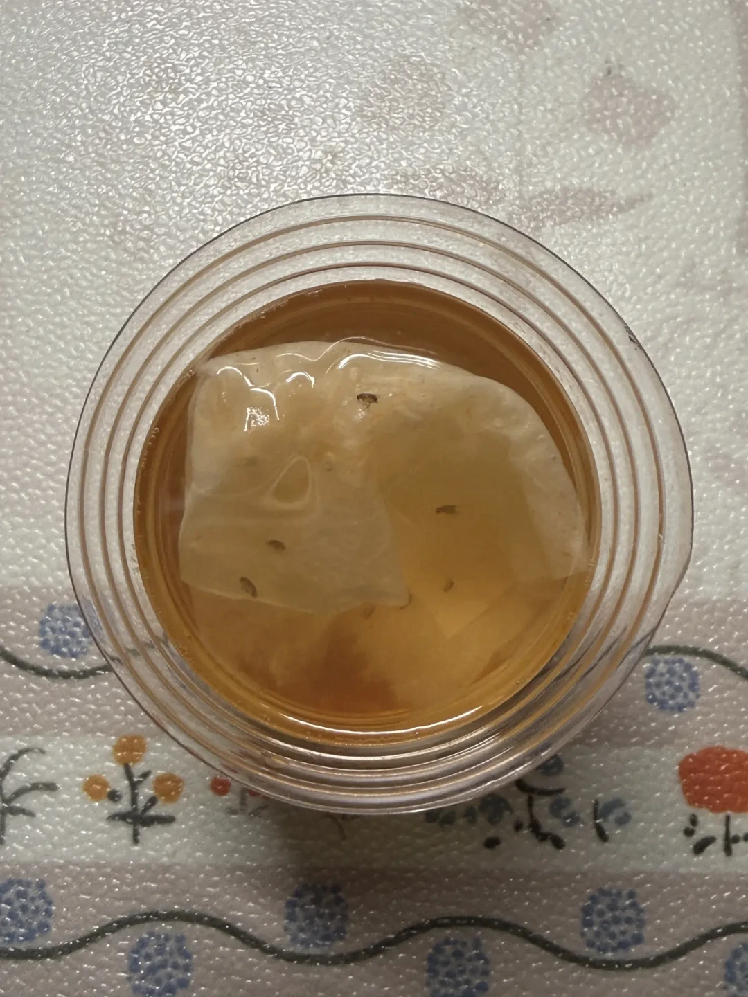 同一锅糖醋果蝇陷阱,有人5分钟粘几十只、有人一天挂零:先弄懂4个操作细节,再决定花3元还是30元