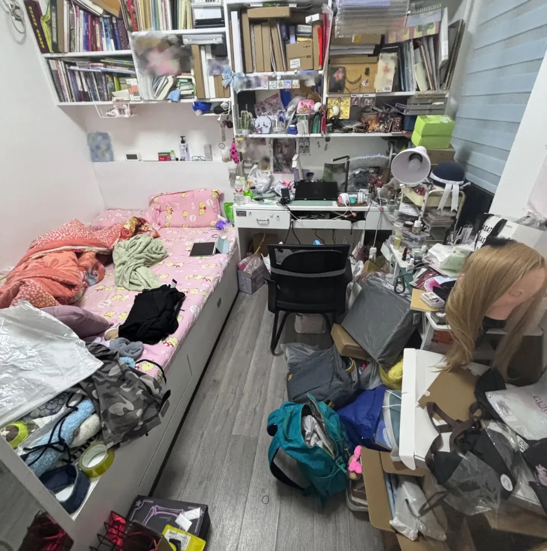 越买收纳盒家里越乱？对完乱屋拯救热帖、翻车评论和整理师报价，我排出了几乎不花钱的第一步顺序
