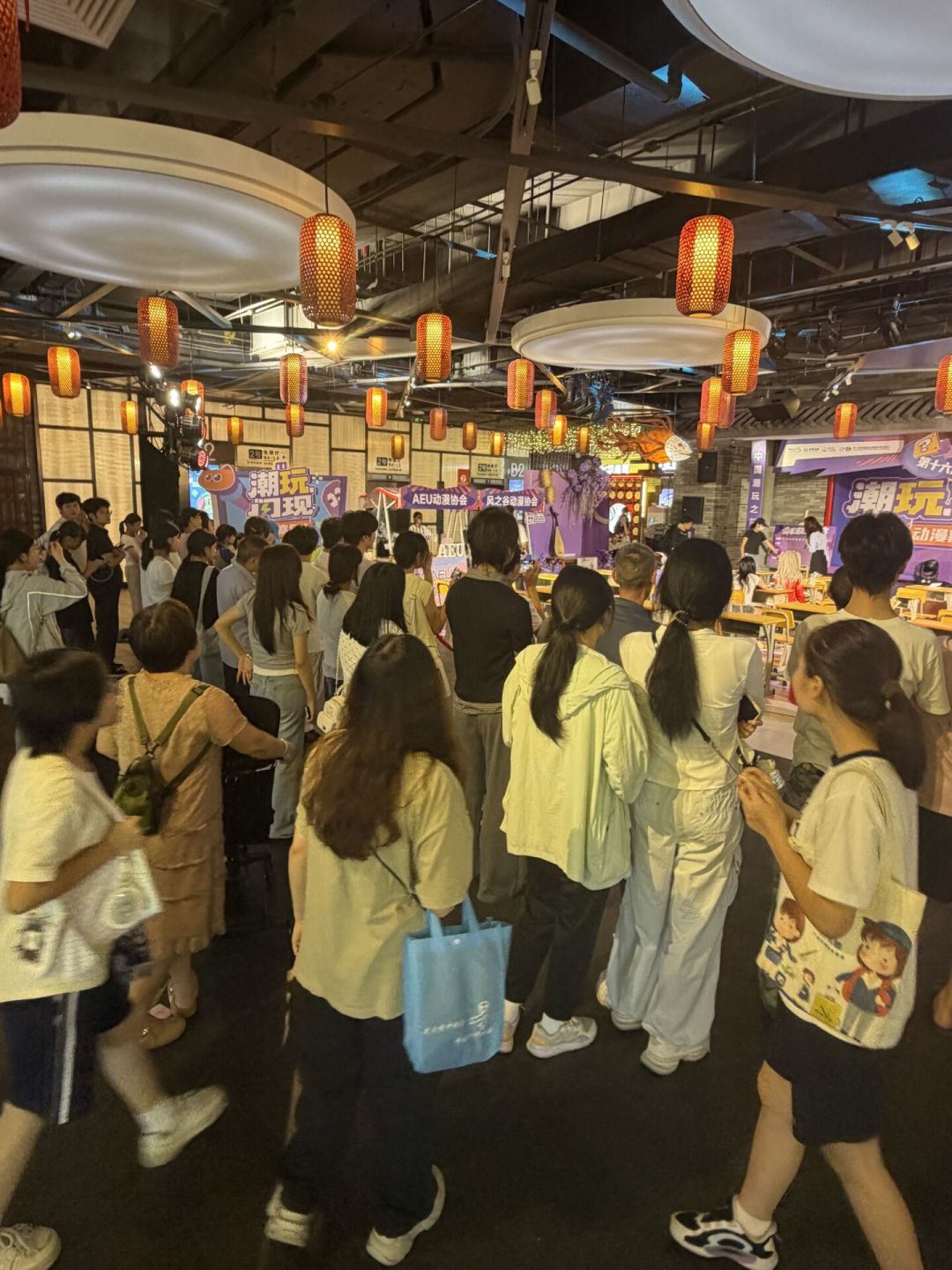 面价168的漫展票卖到400+还进不去:捋完7-8月二手票翻车帖,能买的只有这3种