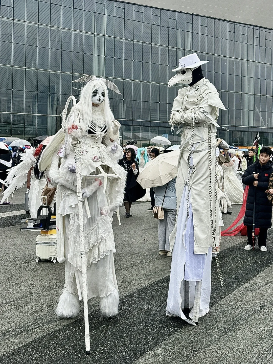 孩子说“想去漫展出cos”:翻完十几个家长陪跑帖和成本问答,预算表和到场清单给你捋清了
