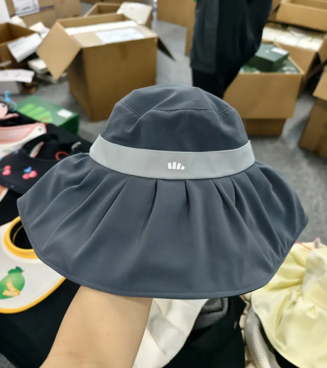 蕉下内购帽39元任选,有人戴一夏有人捡一路:翻完60多篇真实帖,再说清哪顶该拿