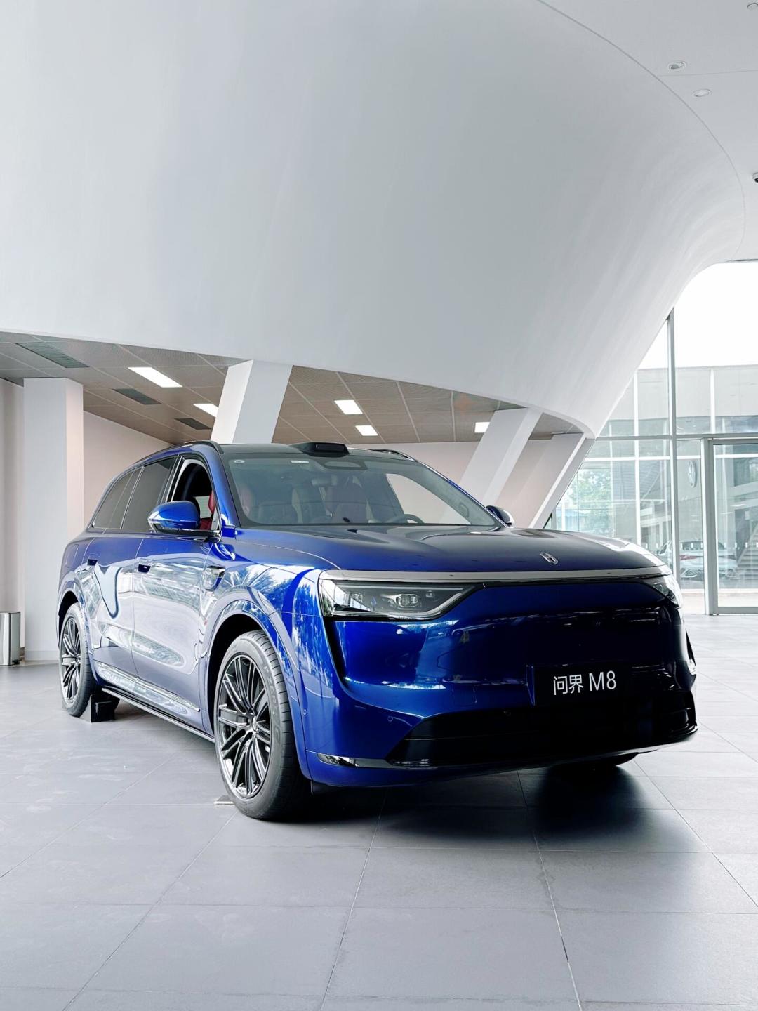 新款问界M8完成申报，增程纯电续航最高365km：现款权益至高6.6万，现在买还是等？