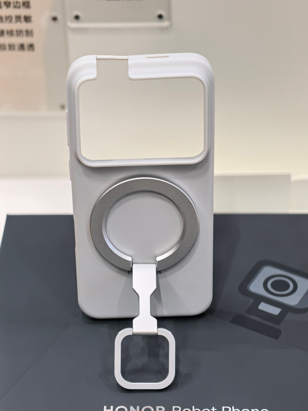 荣耀RobotPhone明晚发布:价格传闻7999到15999,能不能替代大疆Pocket?四类人先算账再买