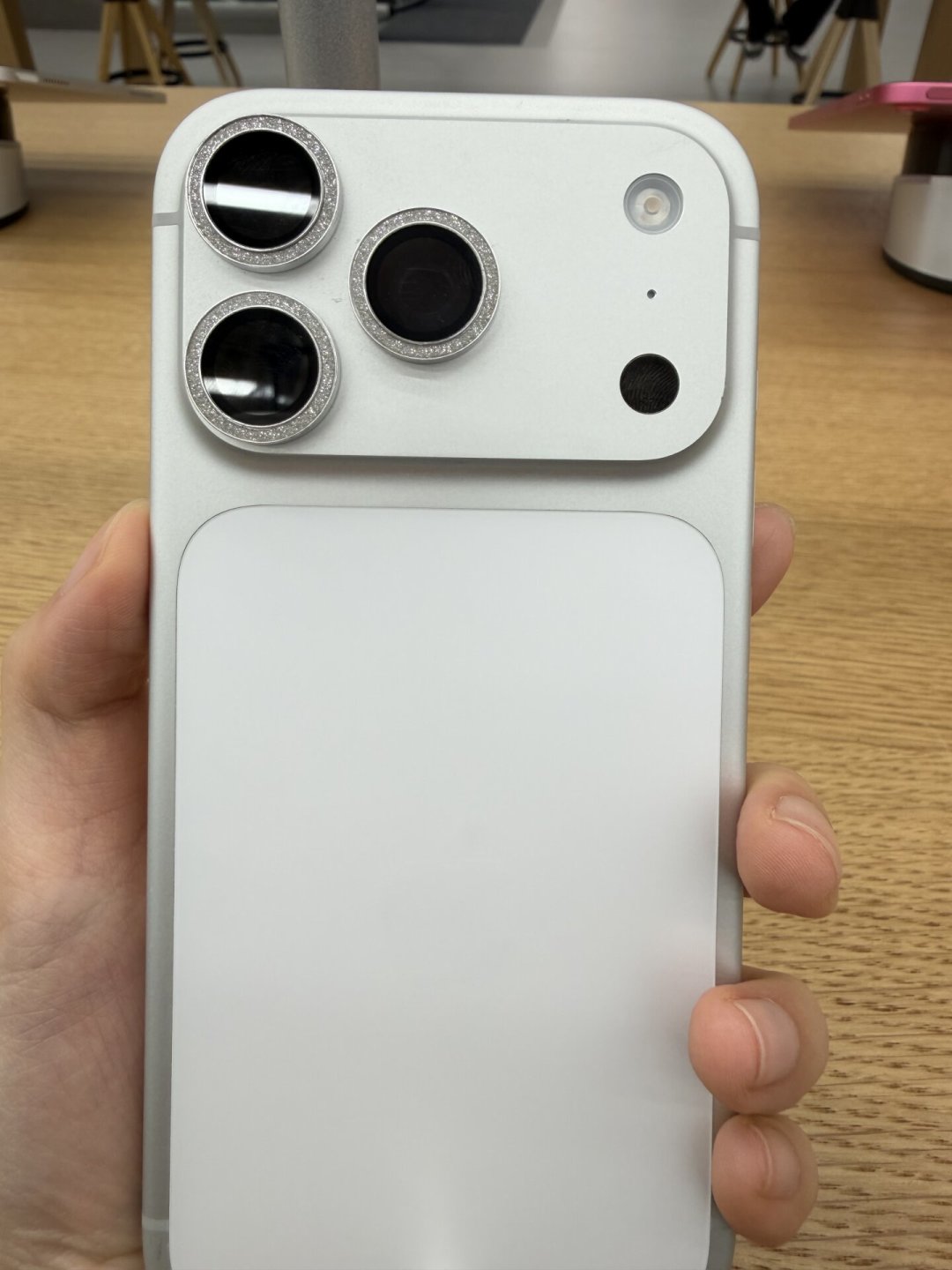 京东国补iPhone 17落在5400元档,但额度不等人:9月前的最后好价吗