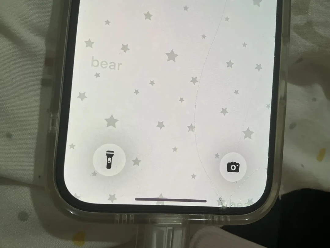闪魔的膜“一摔就碎”却还是销冠?把这周的吐槽和好评都翻完,我整理了这份买法结论