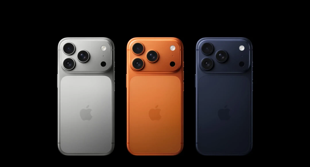 iPhone 17贴普通膜,抗反射屏就白费了?先看完这三笔账再决定买不买AR膜